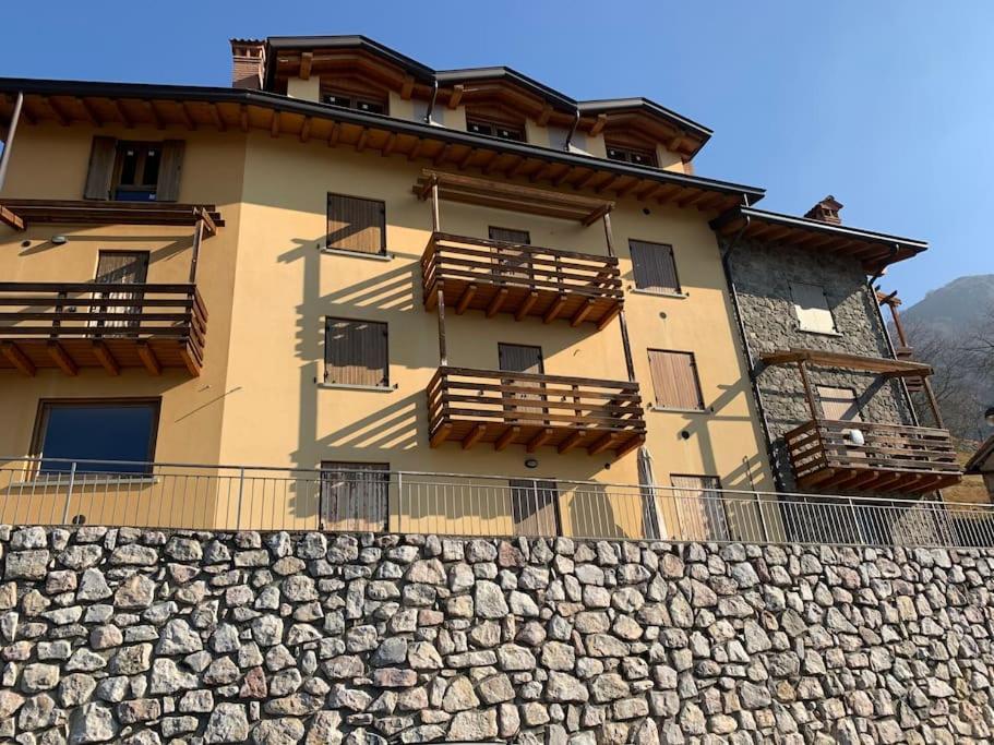 דירות Costa di Serina Casa Con Vista מראה חיצוני תמונה